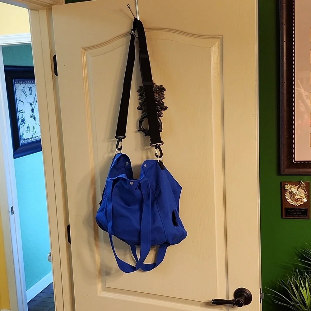YANVEGA BLUE PET SHOULDER BAG CARRIER